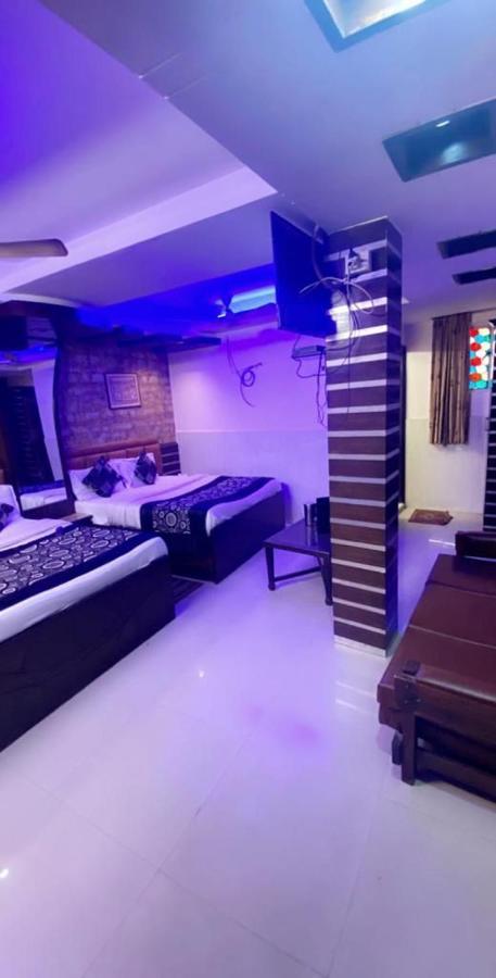 Hotel Roma Deluxe - New Delhi Railway Station 外观 照片