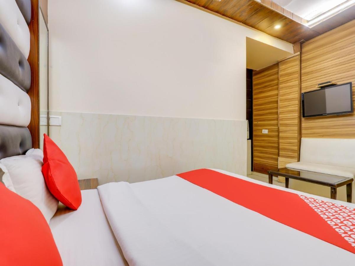Hotel Roma Deluxe - New Delhi Railway Station 外观 照片